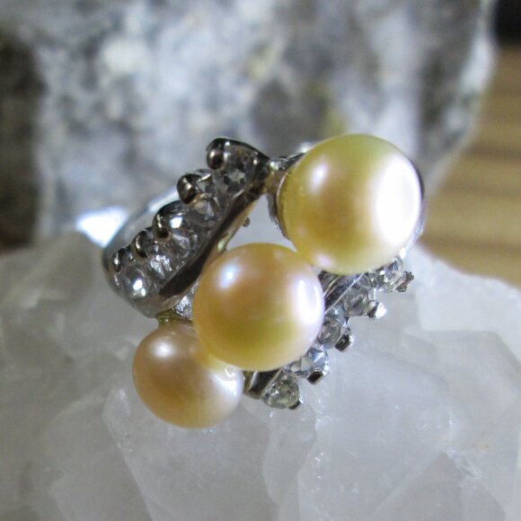 Freshwater Pearl and Crystal Fashion ring - Picture 3 of 5